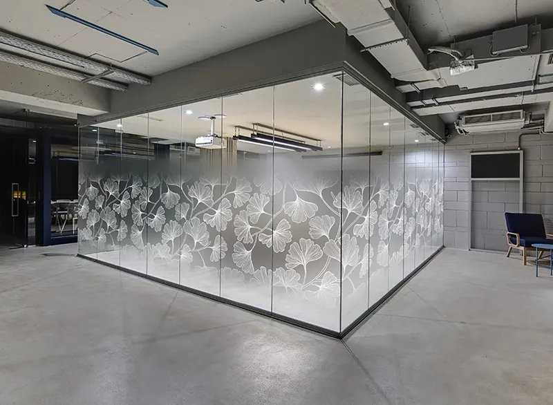 Dual Ginkgo Leaf Gradient — Gradients & fades decorative window film for Calgary glass