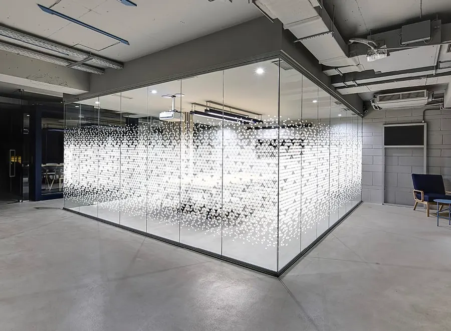 Dual Triangle Gradient — Gradients & fades decorative window film for Calgary glass