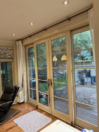 Residential security window film installation in Upper Mount Royal, SW Calgary. Explore patio-door, kitchen and bathroom photos and scope-pl